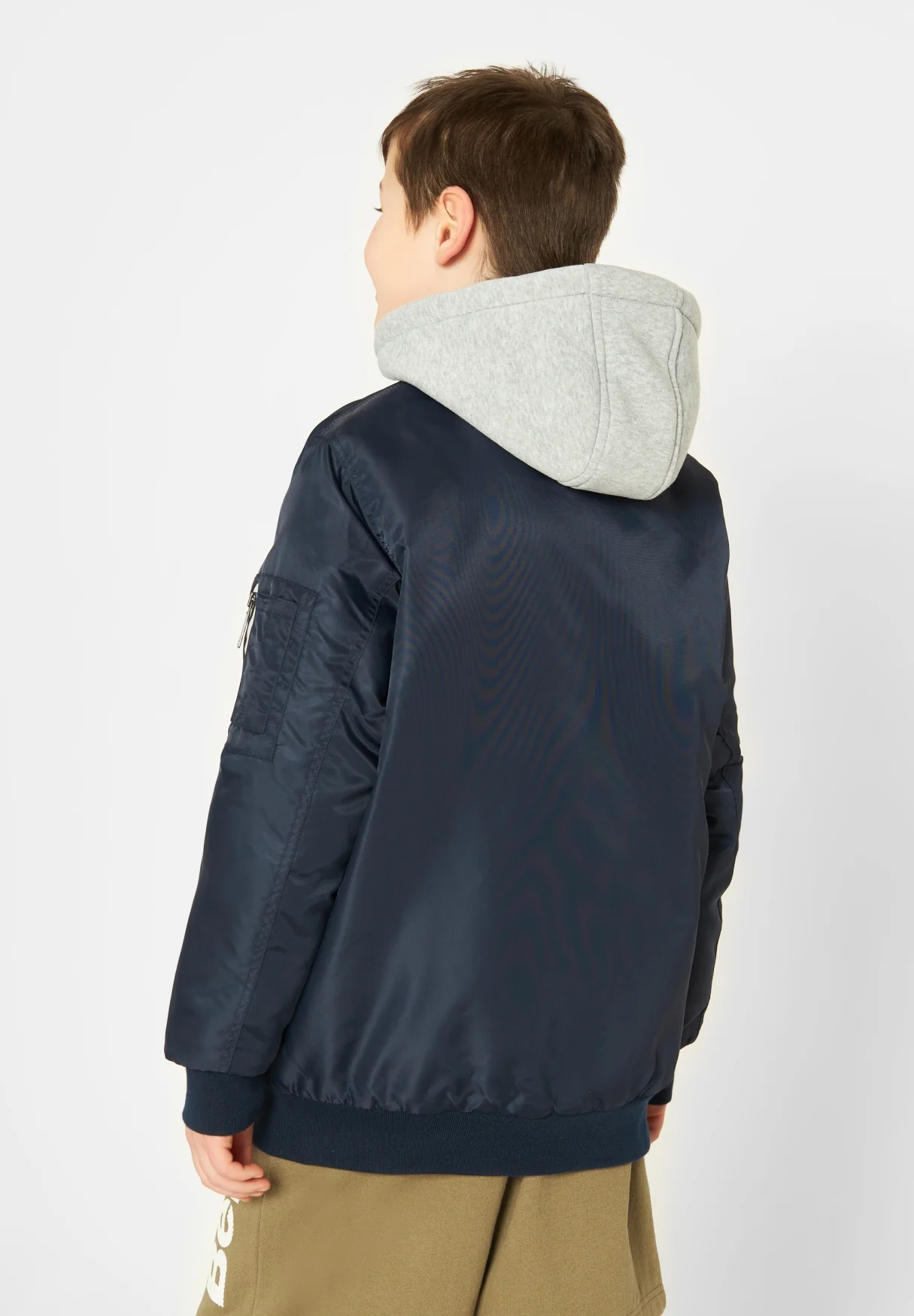 BOMPER Boys - Image 11