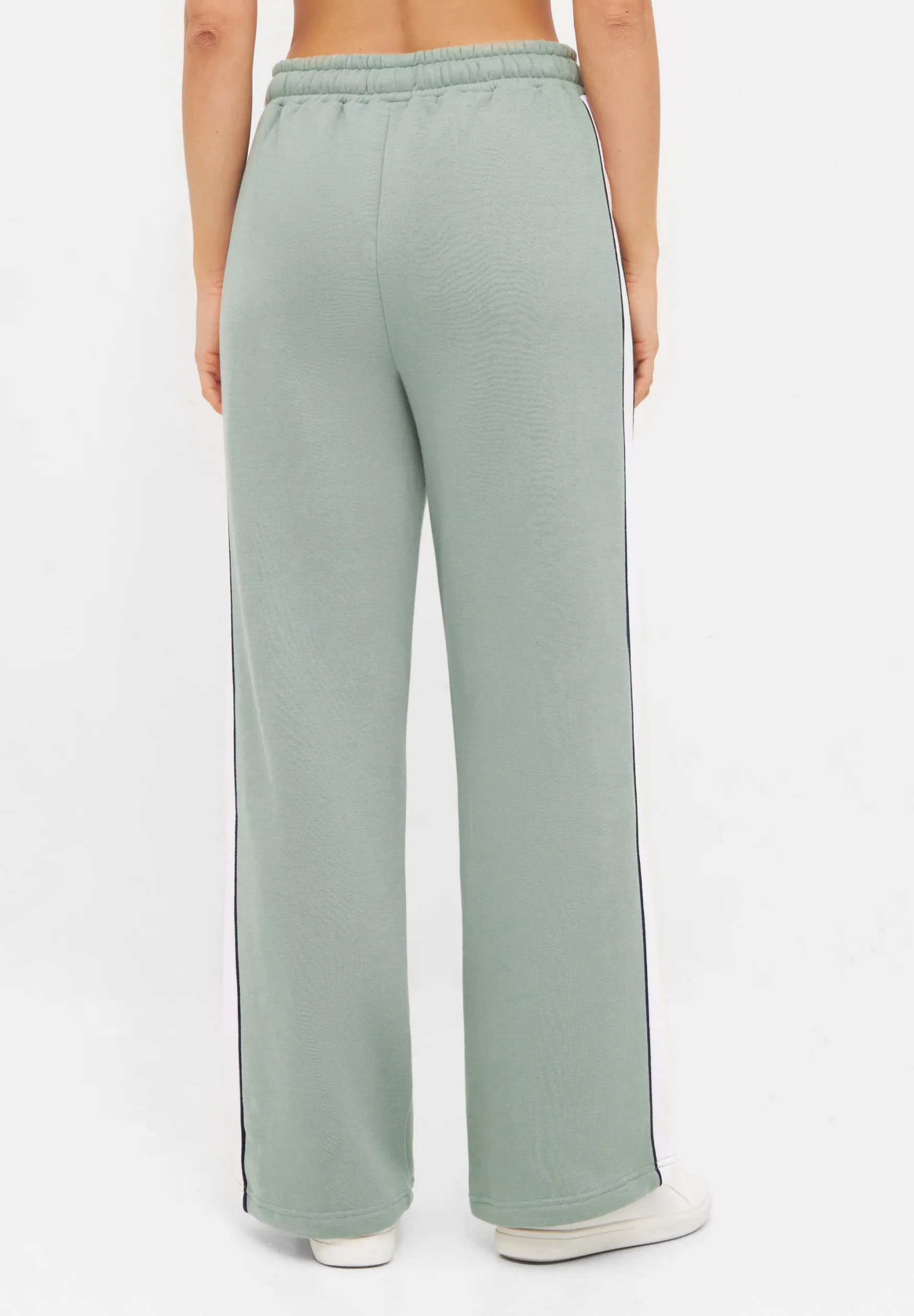 ELLINE - Image 7