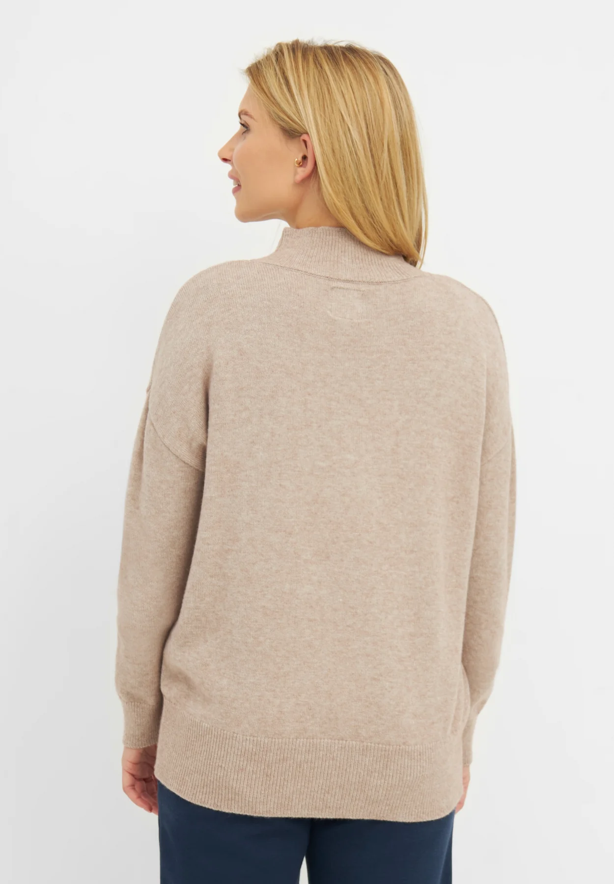 HEDDA - Image 7