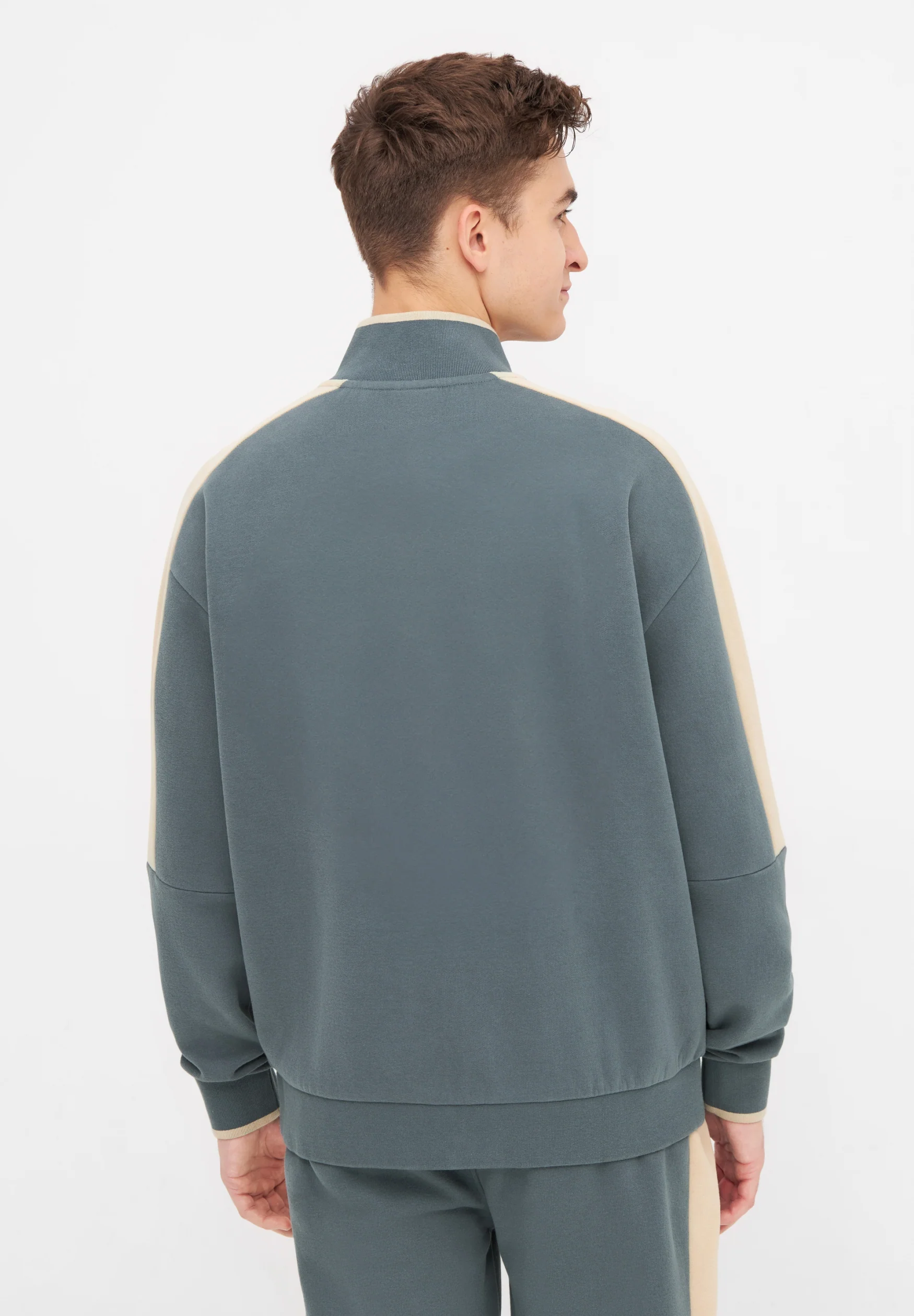 LAHOLM - Image 3