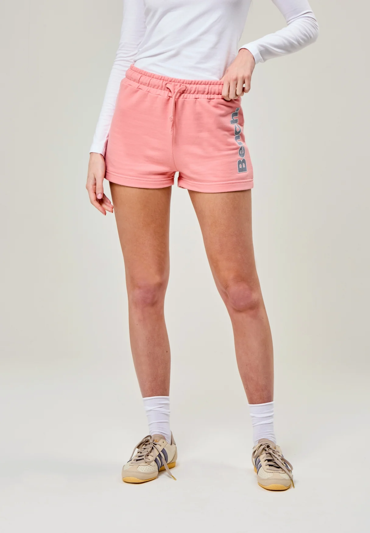 Phoebe - Image 2