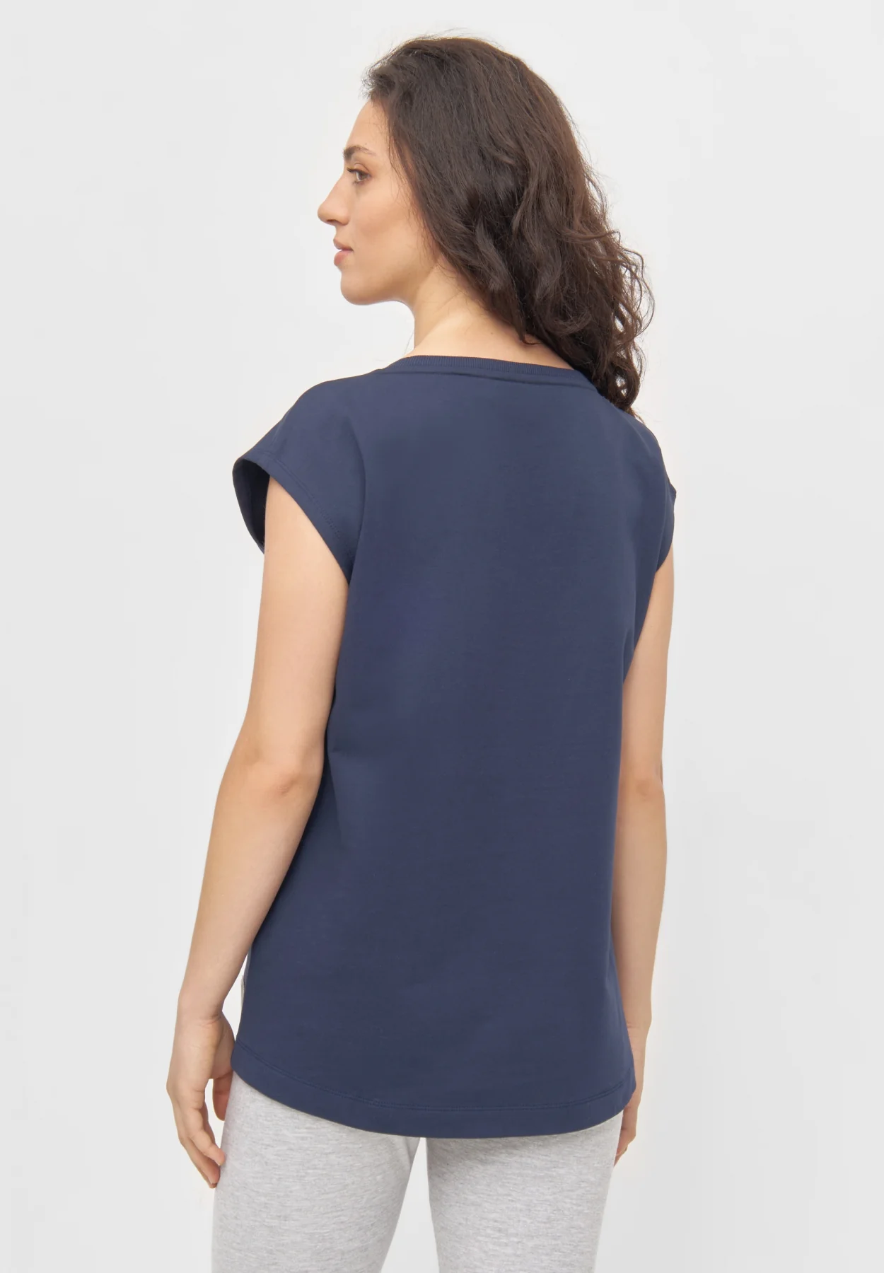 RENATA - Image 19