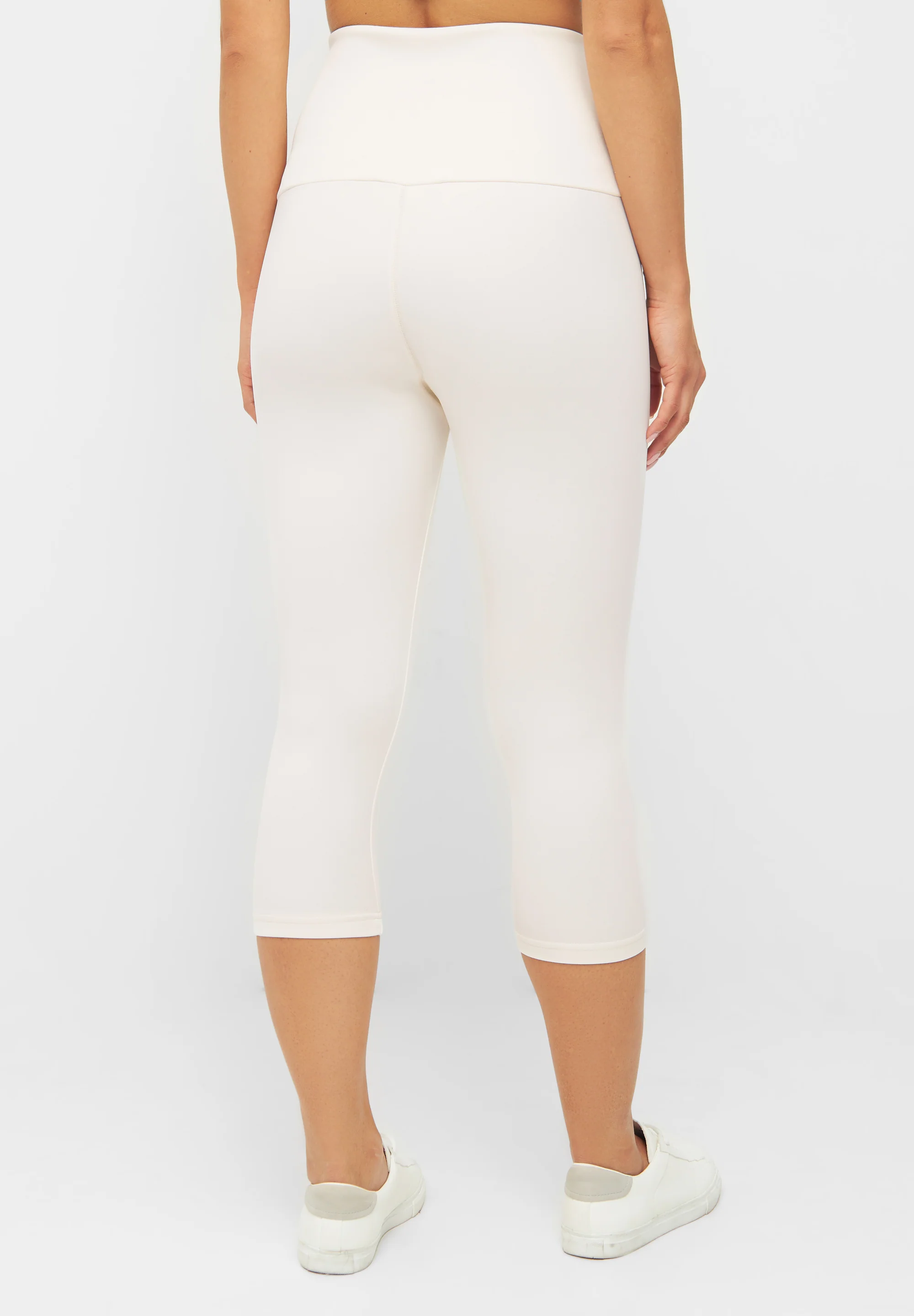 SHELLIE - Image 7