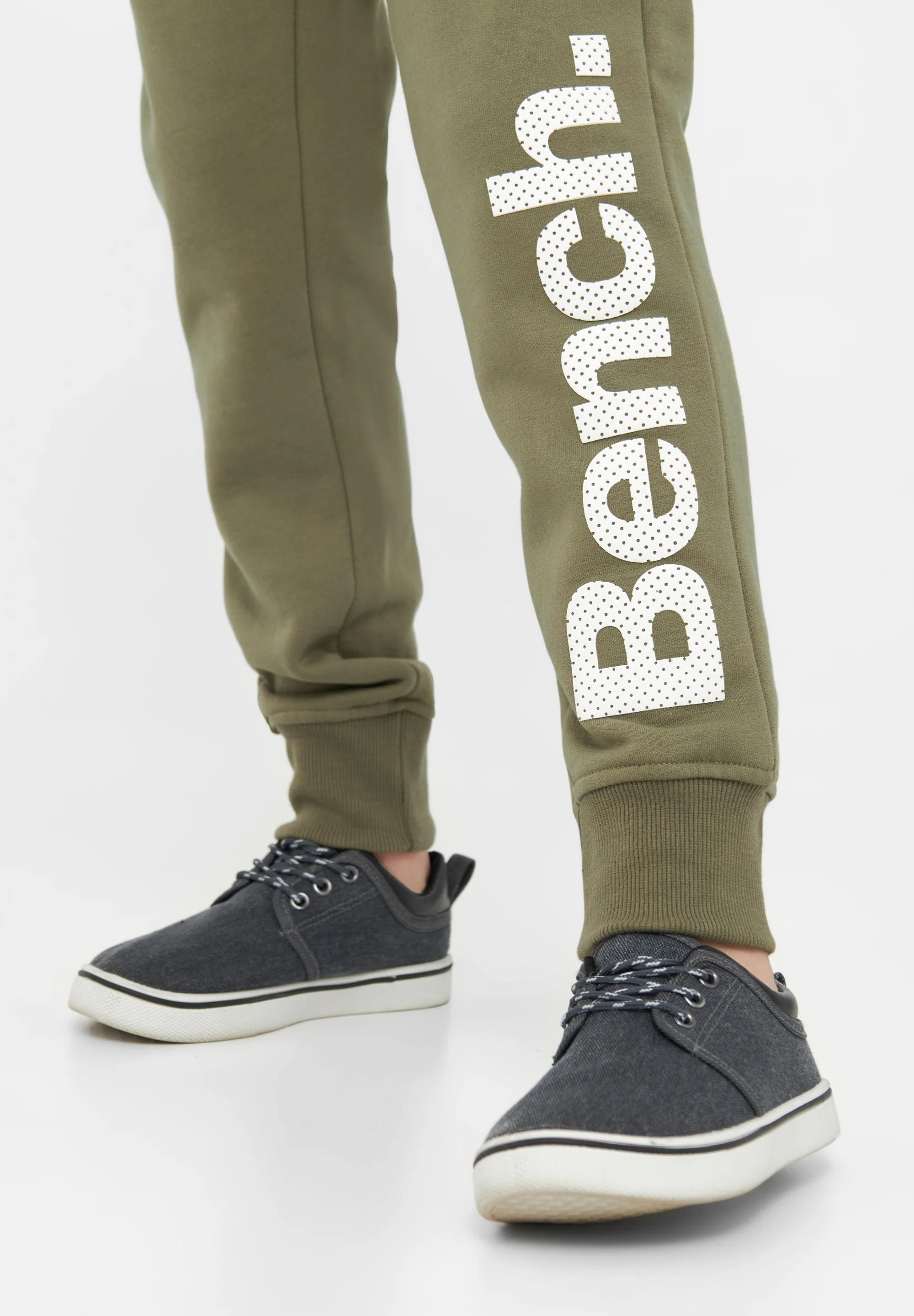 STANLEY B - Image 16